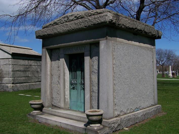 Private mausoleum before cleaning and repair